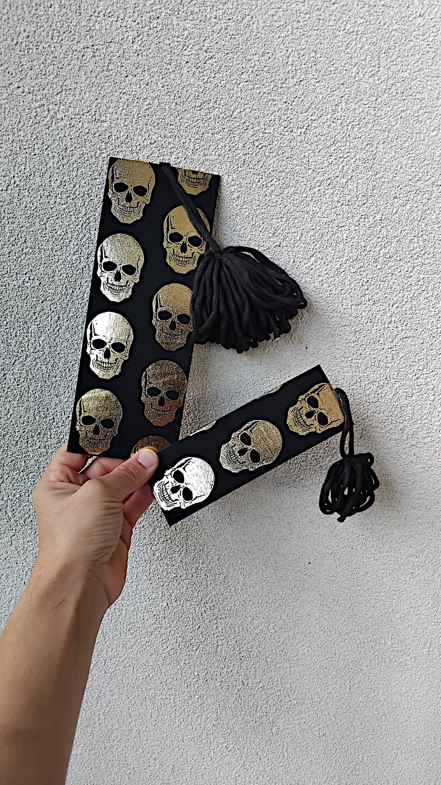 Shimmering Skulls