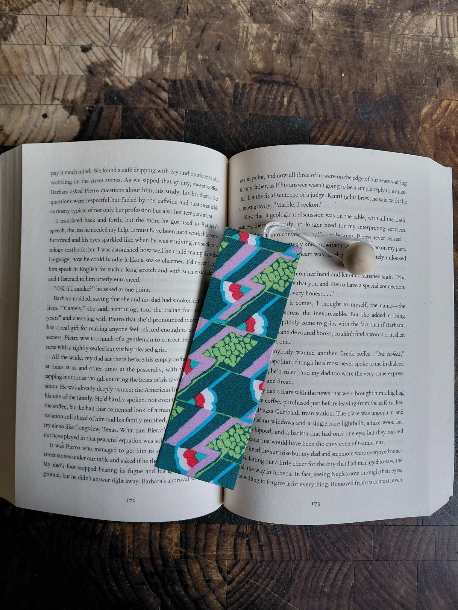 Geometric Pattern Green & Pink - Image 1