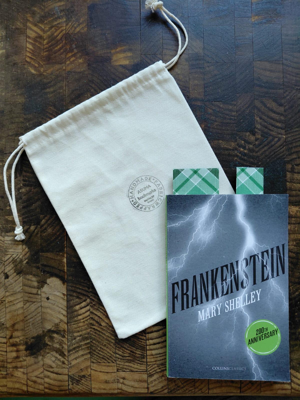 Frankenstein Book & Bookmark Gift Set - Image 1
