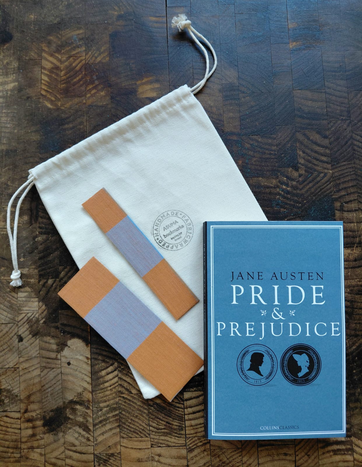 Pride & Prejudice Book & Bookmark Gift Set - Image 2