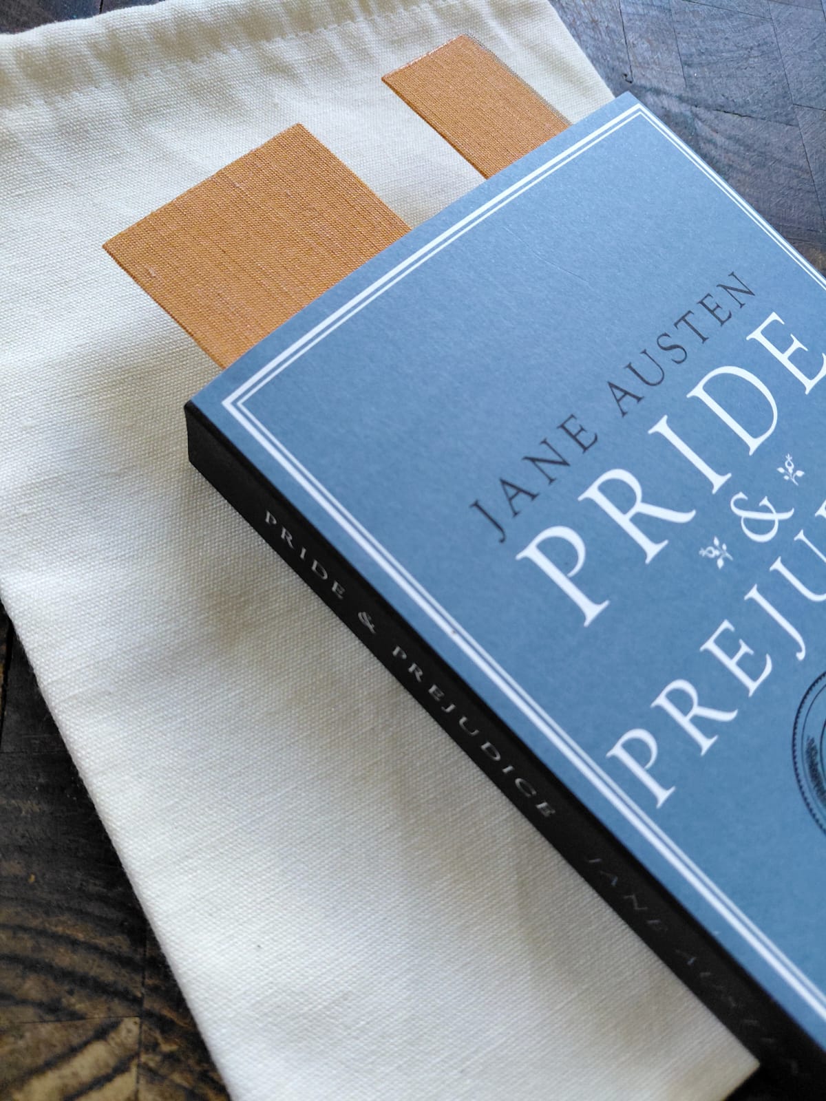 Pride & Prejudice Book & Bookmark Gift Set - Image 1